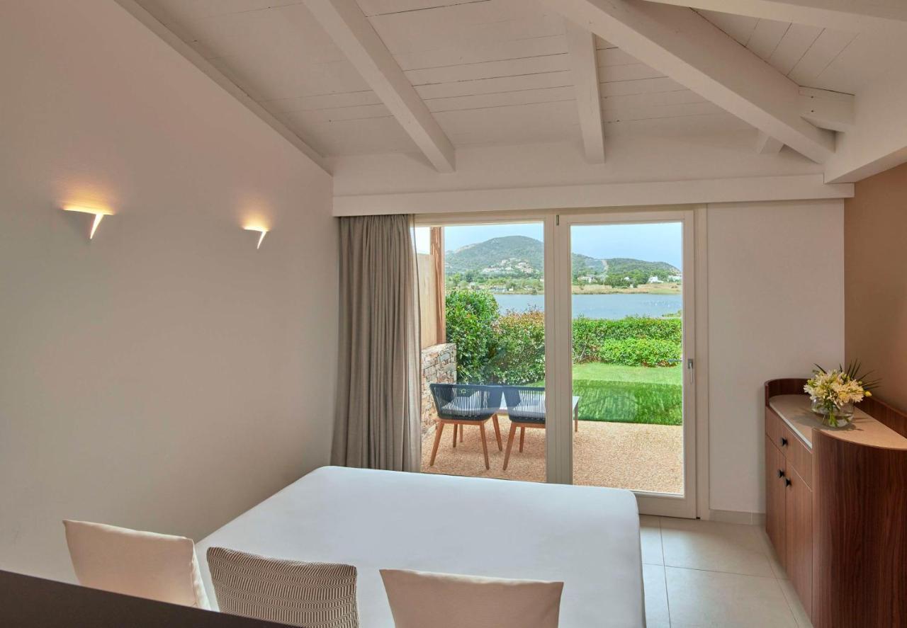Baia Di Chia Resort Sardinia, Curio Collection By Hilton Zewnętrze zdjęcie