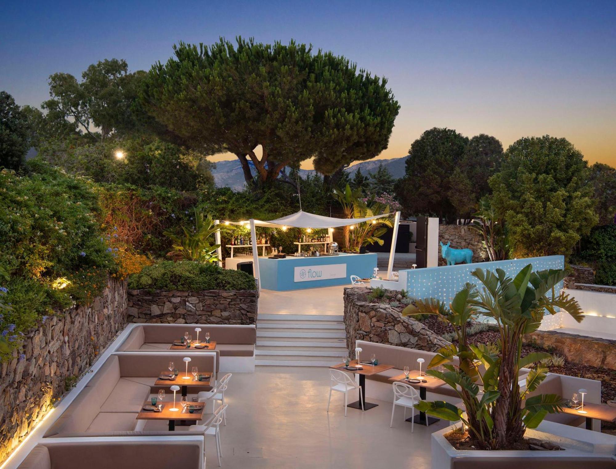 Baia Di Chia Resort Sardinia, Curio Collection By Hilton Zewnętrze zdjęcie